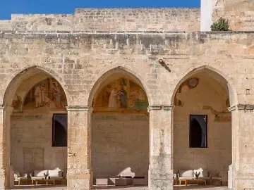 מלון Chiostro Dei Domenicani לצ'ה